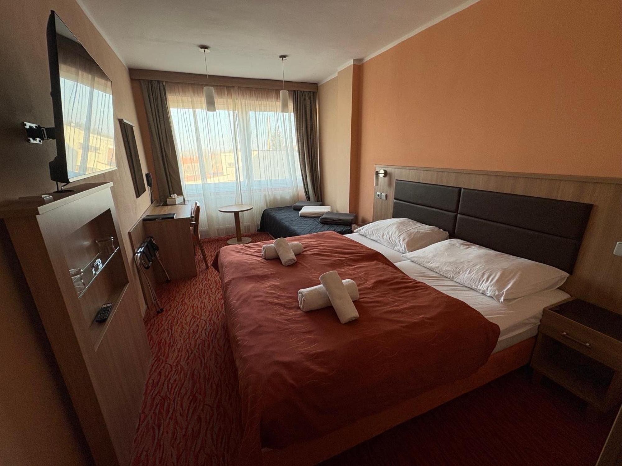 Hotel Opera Jaromerice nad Rokytnou Eksteriør bilde
