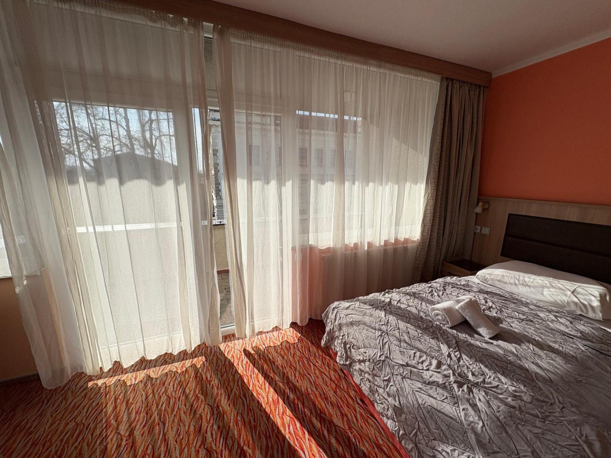 Hotel Opera Jaromerice nad Rokytnou Eksteriør bilde